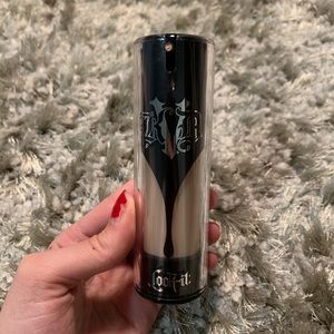 Kat Von D Lock-It Foundation - Light 46 Cool